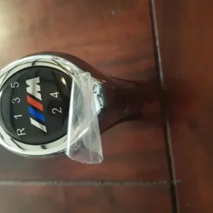 Nuca schimbator Bmw M\\/\\/\\/ 5 viteze Reducere specială